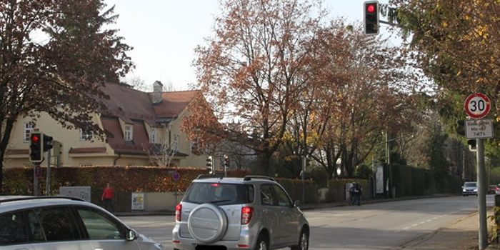 Erfolgreicher Antrag der lokalen Agenda 21 Gröbenzell für Tempo 30 auf der Staatssstraße vor dem Integrationskindergarten Kunterbunt